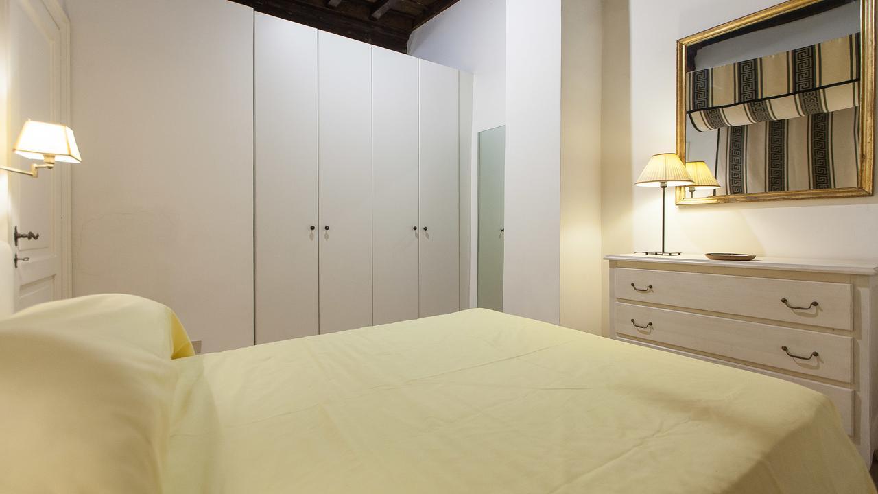 Apartment Teatro Pace *