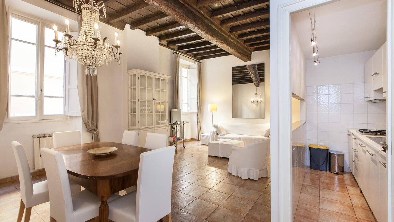 Apartment Teatro Pace